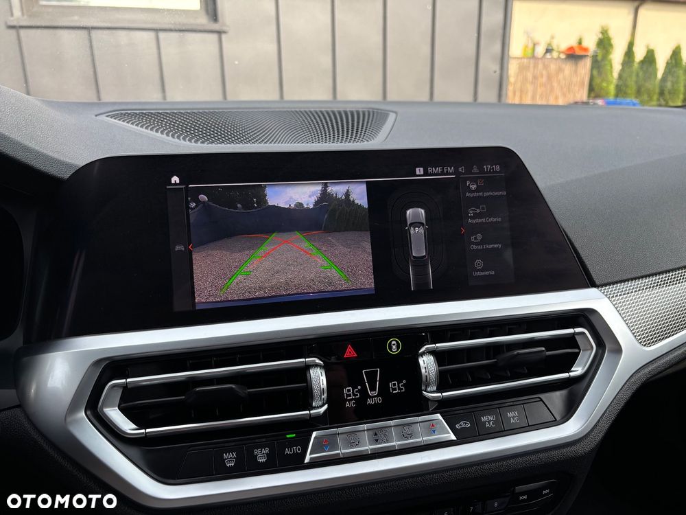 BMW Seria 3 320d xDrive Edition M Sport Shadow - 22