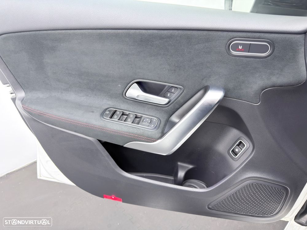 Mercedes-Benz A 250 e 8G-DCT Edition AMG Line - 28