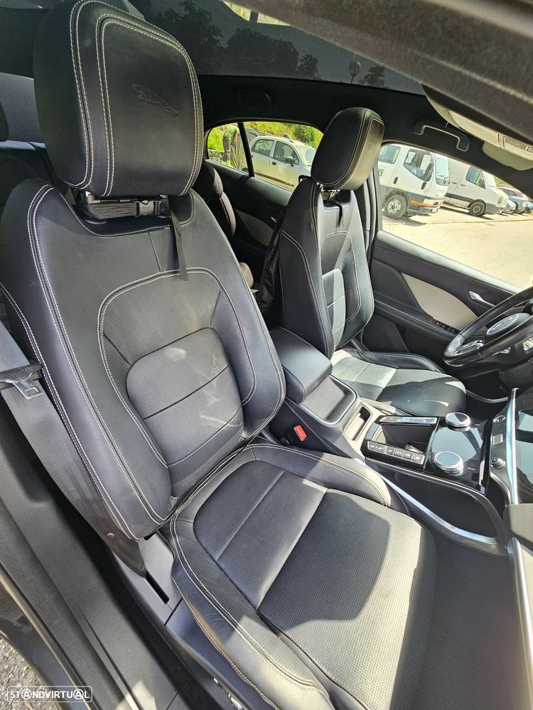 Jaguar I-Pace EV400 AWD HSE - 8