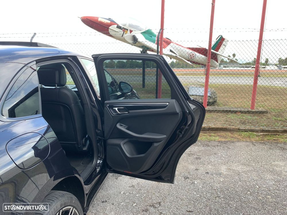 Porsche Macan S - 55