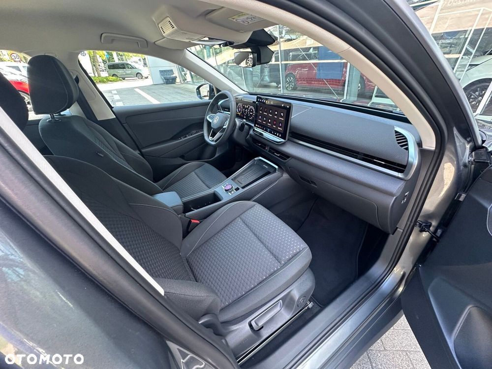 Volkswagen T-Roc 1.5 eTSI Life DSG - 13