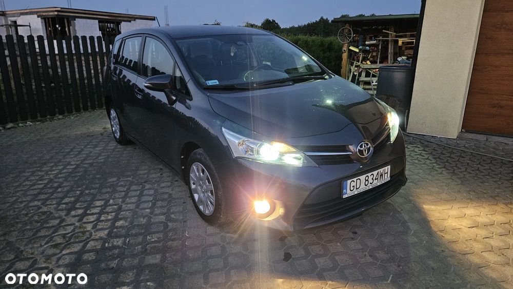 Toyota Verso 1.6 Active - 6