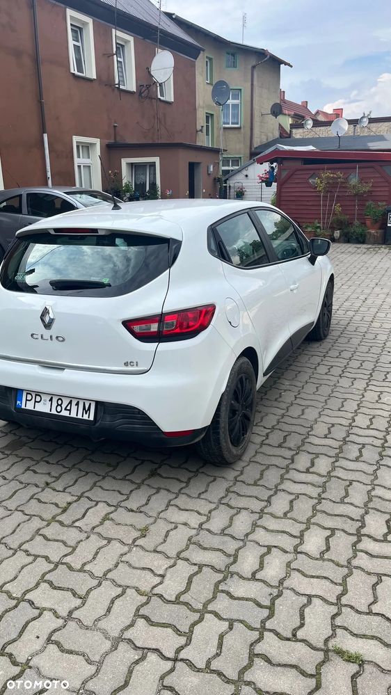 Renault Clio - 6