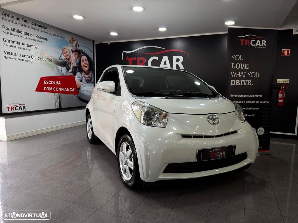 Toyota iQ 1.0 VVT-i 2 EP - 2