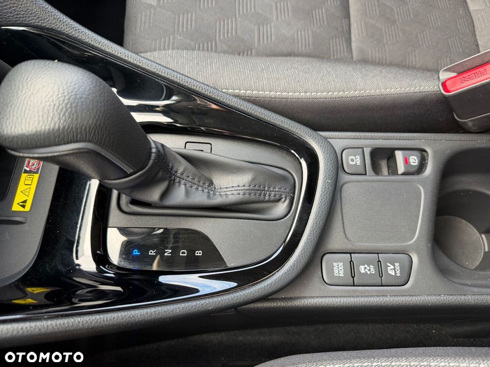Toyota Yaris Hybrid 1.5 Style - 17