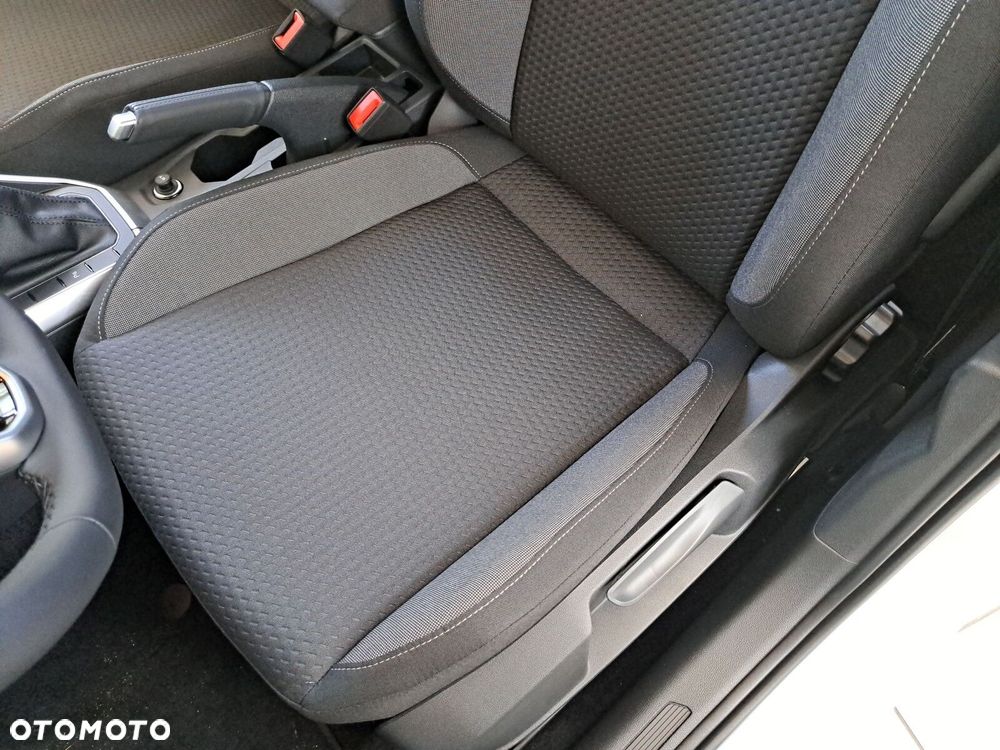 Volkswagen Polo - 13
