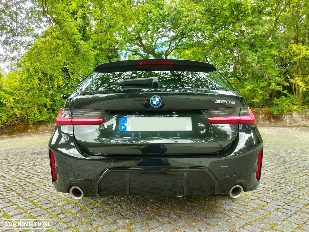 BMW 320 - 25