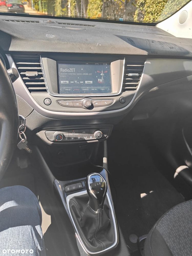 Opel Crossland X 1.2 120 Lat - 4