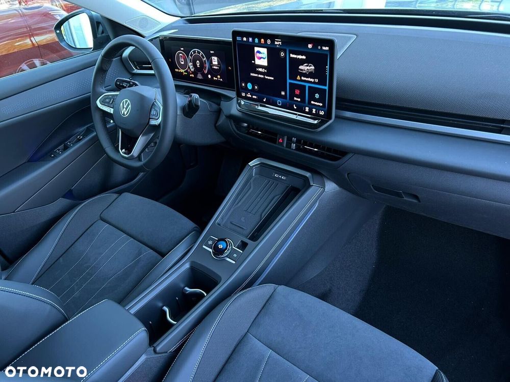 Volkswagen T-Roc - 13