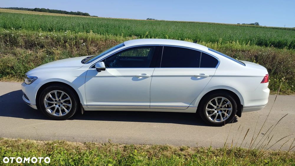 Volkswagen Passat 1.8 TSI BMT Highline - 25