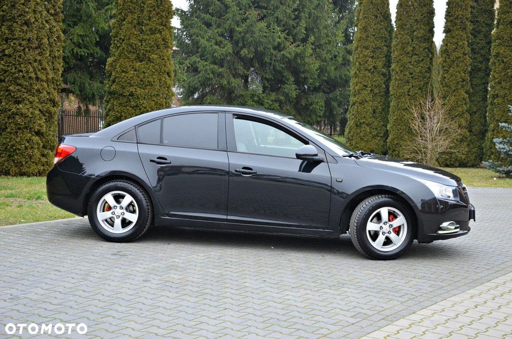 Chevrolet Cruze 1.6 LS - 14