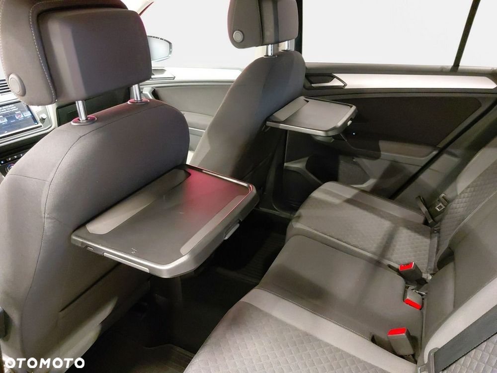Volkswagen Tiguan - 17