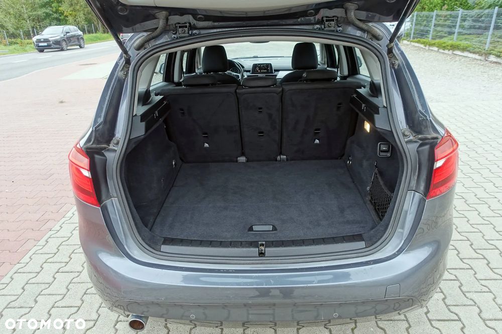 BMW Seria 2 218d Advantage - 17