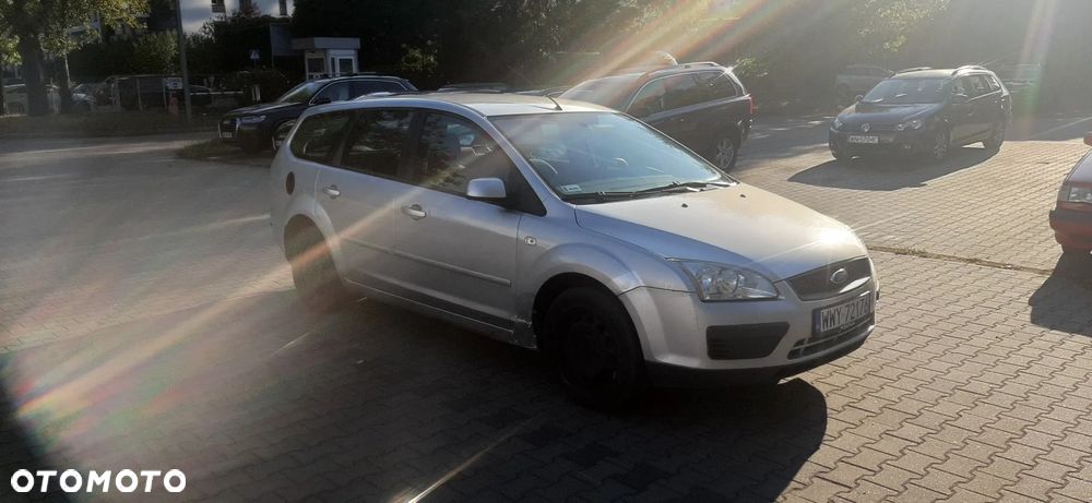 Ford Focus 1.6 TDCi Ambiente - 4