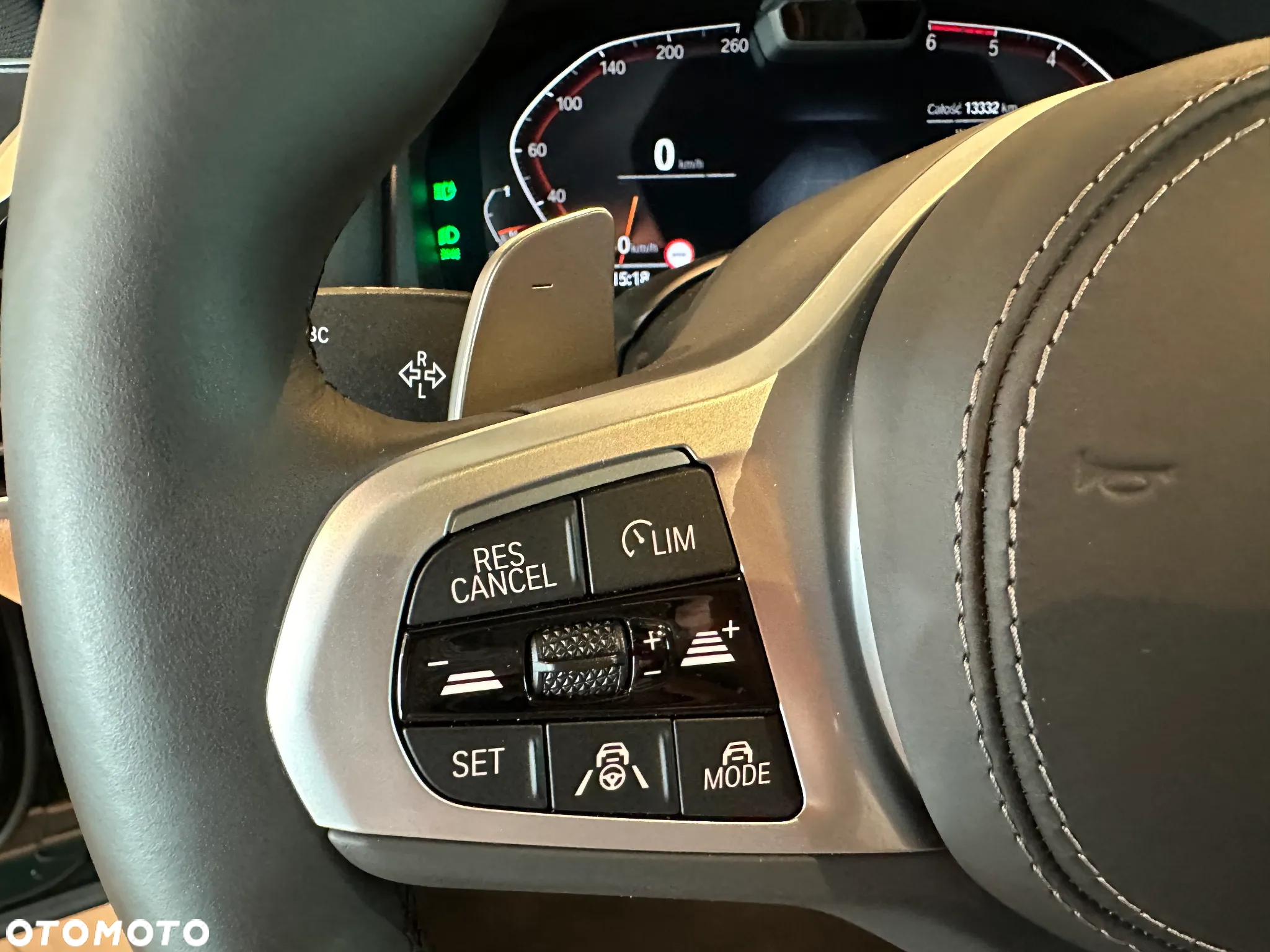 BMW Seria 8 - 16