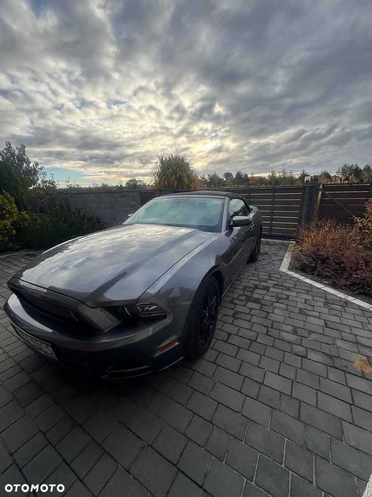 Ford Mustang 3.7 V6 Premium - 10