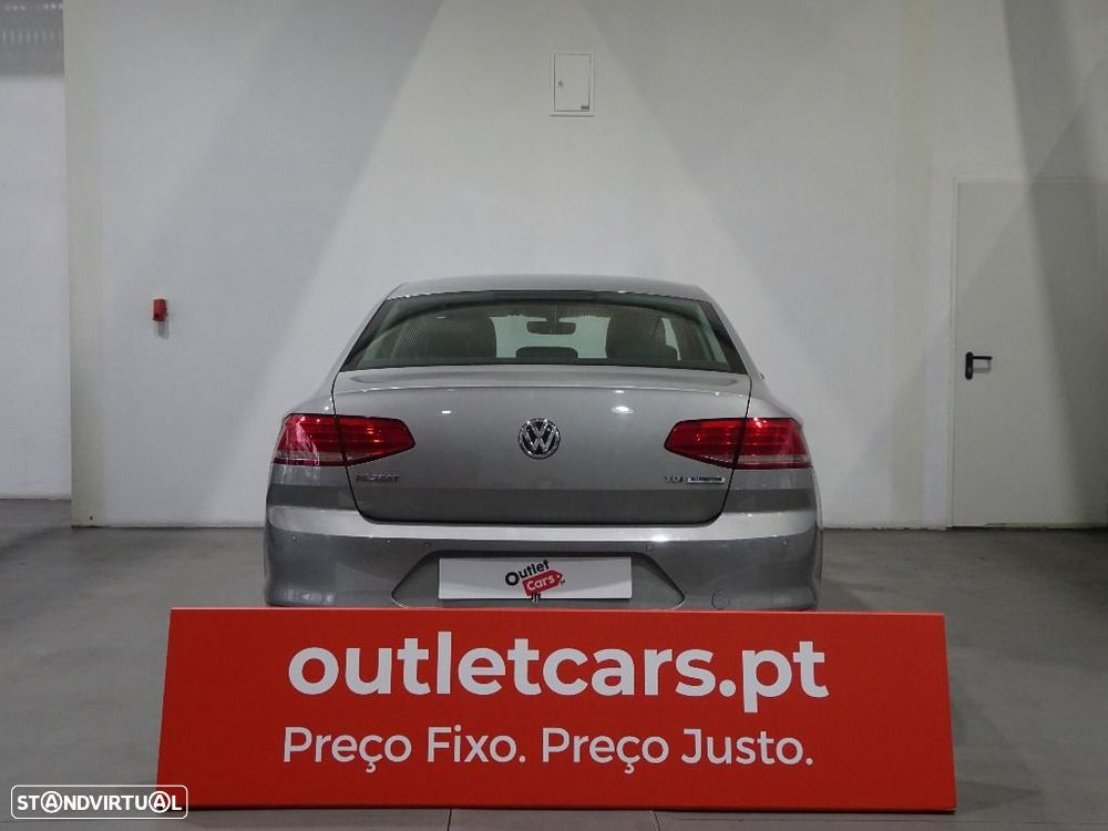 VW Passat 1.6 TDI Confortline - 4