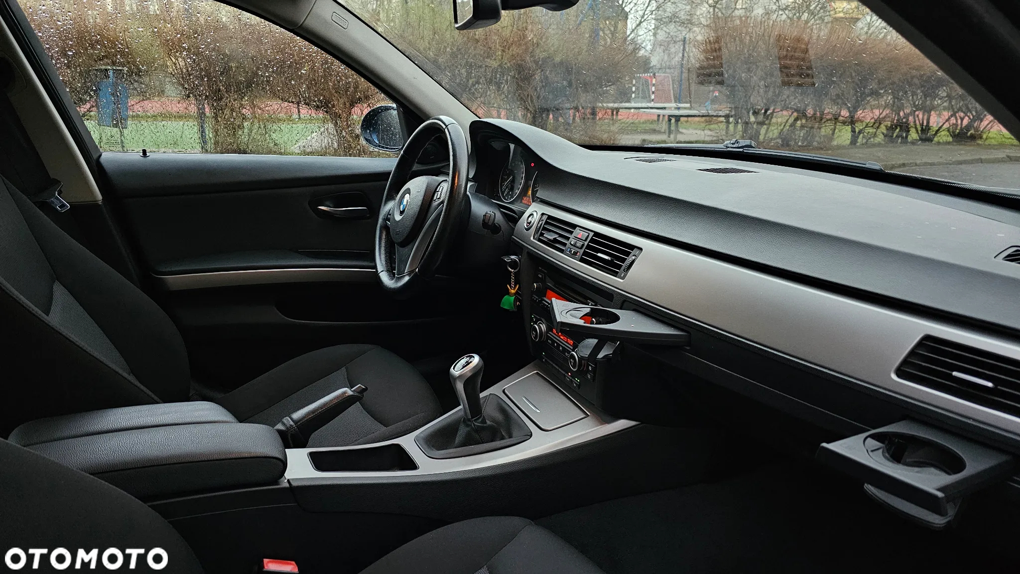 BMW Seria 3 318i - 14
