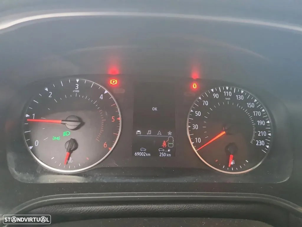 Renault Mégane 1.5 Blue dCi Limited - 6