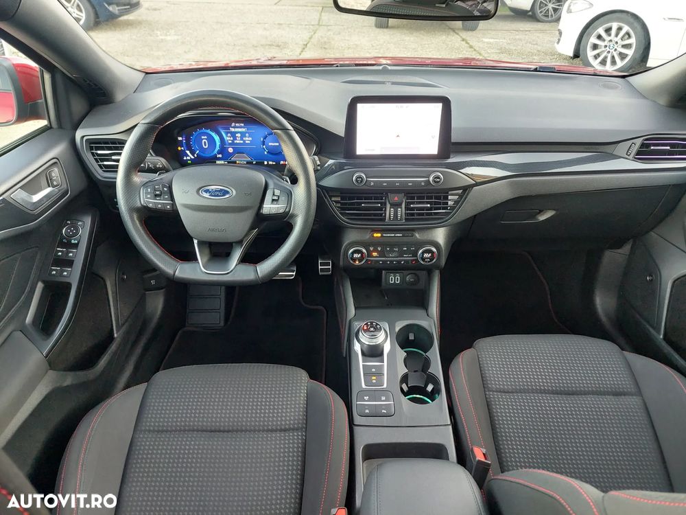 Ford Focus 1.5 Ecoboost ST-Line - 8