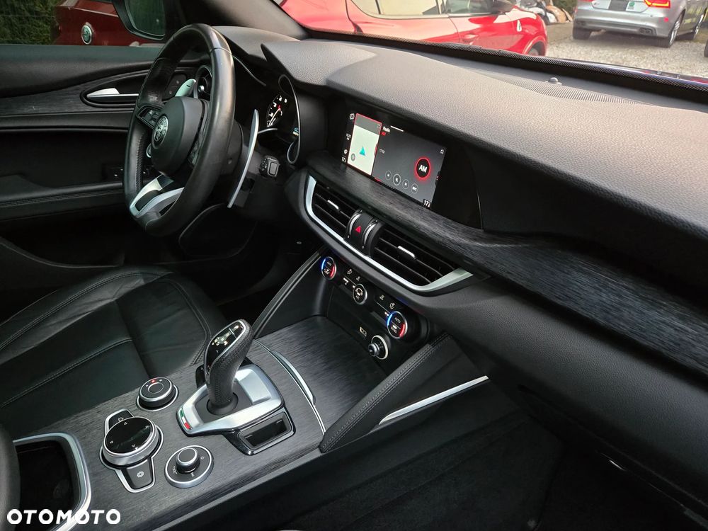 Alfa Romeo Stelvio 2.0 Turbo 16V AT8-Q4 Sprint - 30