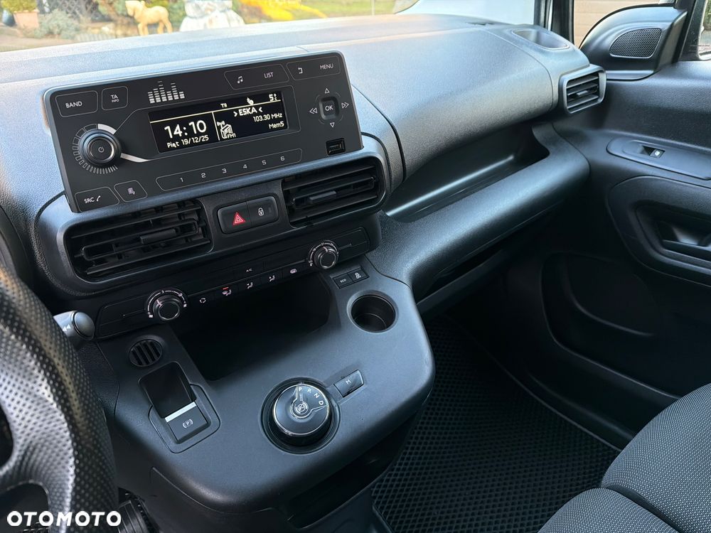 Citroën Berlingo Blaszak Automat Jak Nowy 3 Osobowy 130 Koni Drugie Koła Unikat - 26