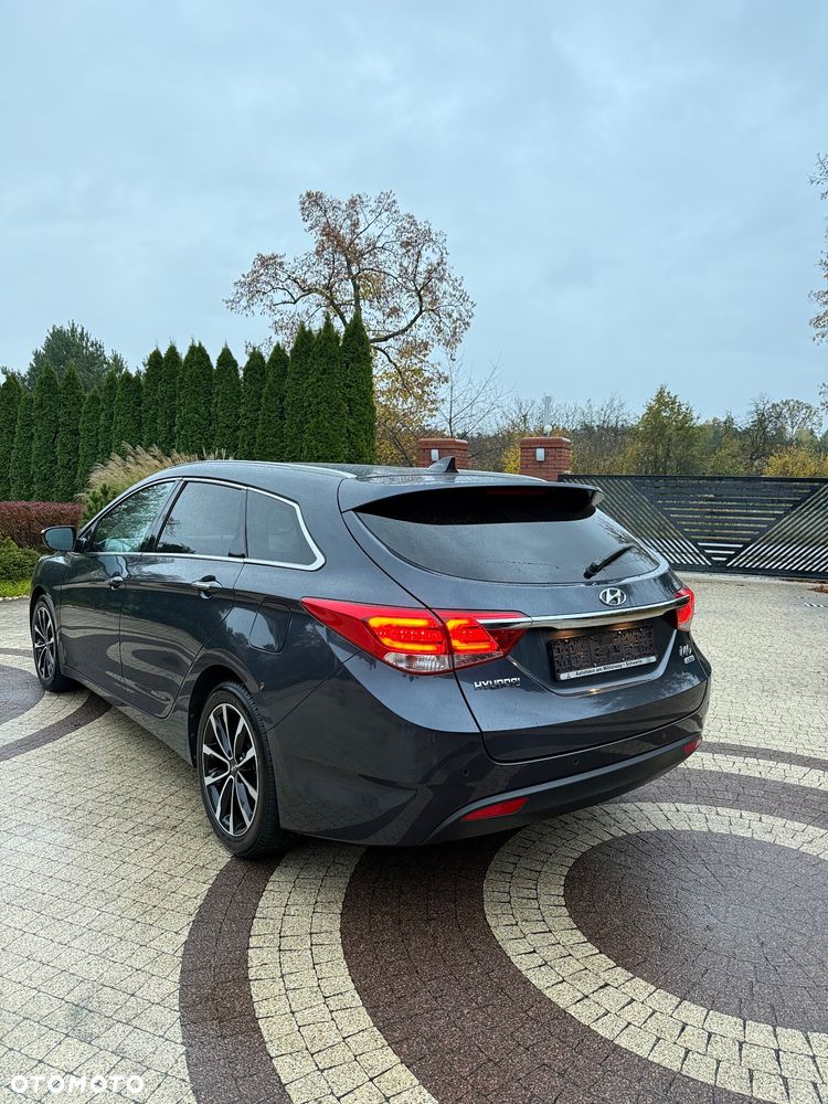 Hyundai i40 Kombi 1.7 CRDi DCT Premium - 5