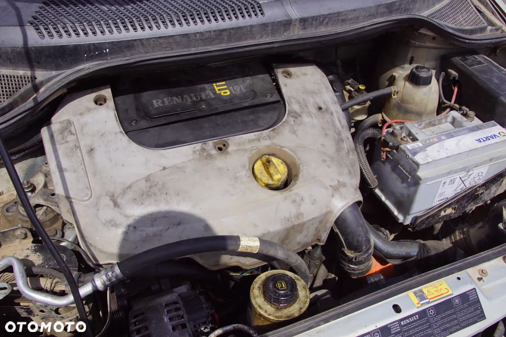 Auto na części - Renault Scenic I Lift 1.9 DTI 102 KM F9Q744 JB3983 MV632 2001R Silnik Skrzynia Drzwi Maska Błotnik Klapa Zderzak Lampa Lusterko Klamka Szyba Deska Kokpit Sterownik Moduł Czujnik Licznik Panel Kierownica - 18