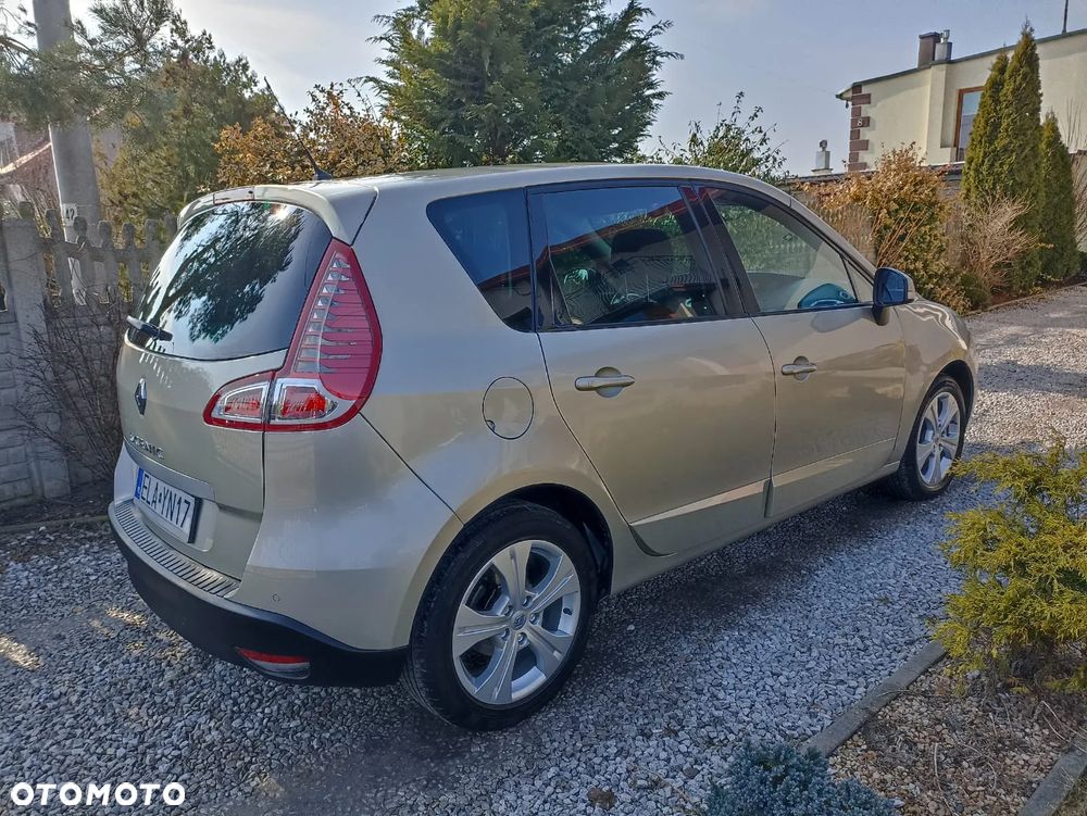 Renault Scenic - 9