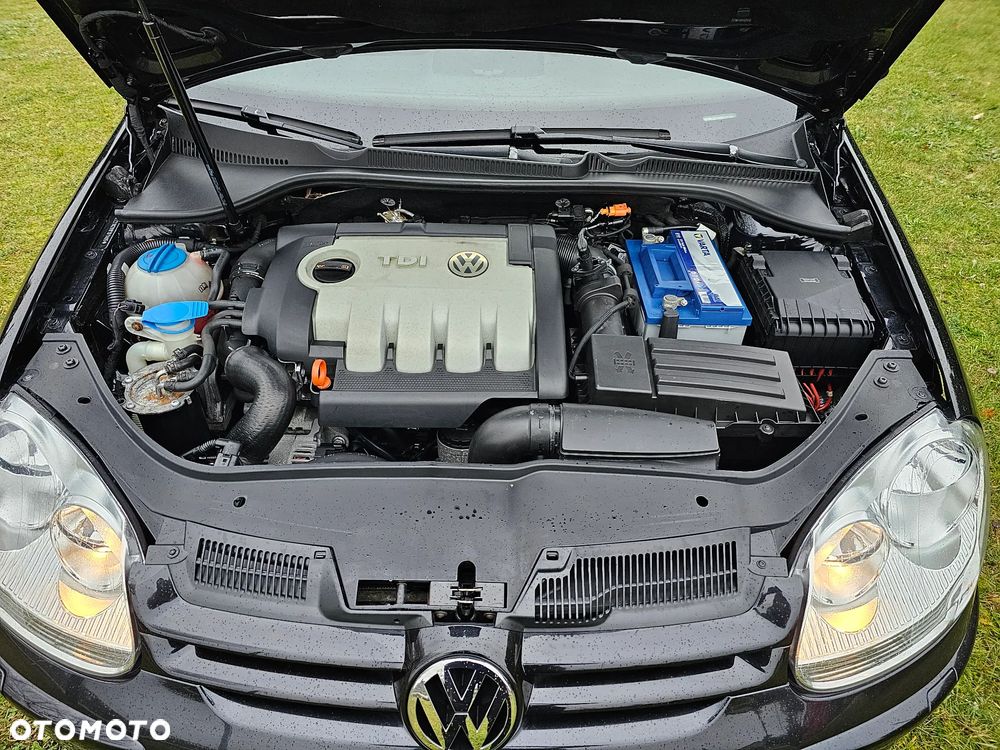 Volkswagen Golf V 1.9 TDI Trendline - 11