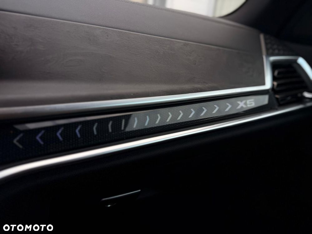 BMW X5 xDrive40d - 17