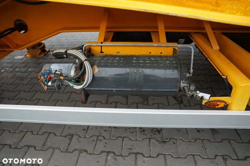Louault / NACZEPA LAWETA  13,6 M / NISKOPODWOZIE / PODEST HYDRAULICZNY / NAJAZDY HYDRAULICZNE / OŚ SKRĘTNA / WYCIĄGARKA  / POSZERZANA - 21