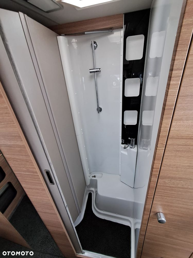 Weinsberg X-CURSION 500 LT 2 osobne łóżka Nowy Pojazd Temopmat ACC FV23% - 29