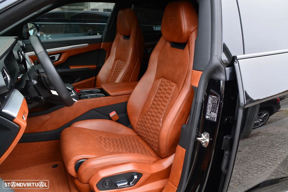 Lamborghini Urus 4.0 V8 - 24