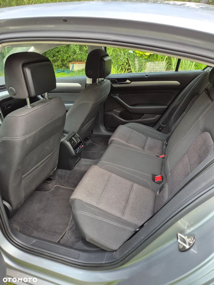 Volkswagen Passat 2.0 TDI (BlueMotion Technology) DSG Comfortline - 10