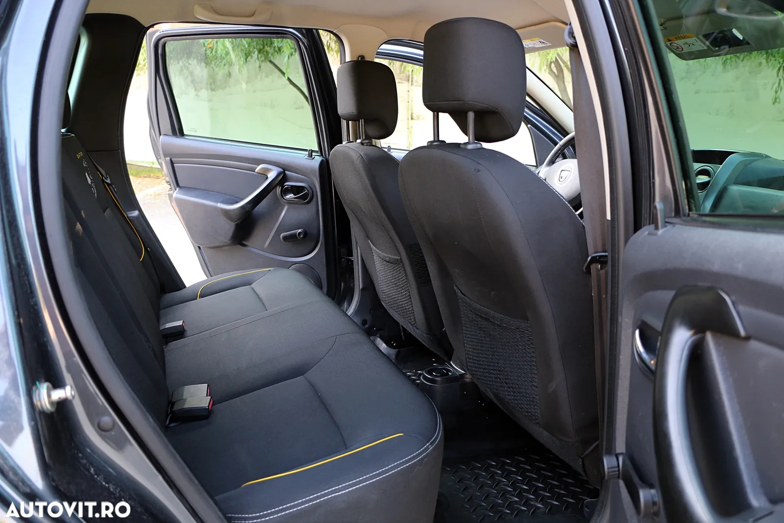 Dacia Duster 1.5 dCi 4x2 Laureate - 12