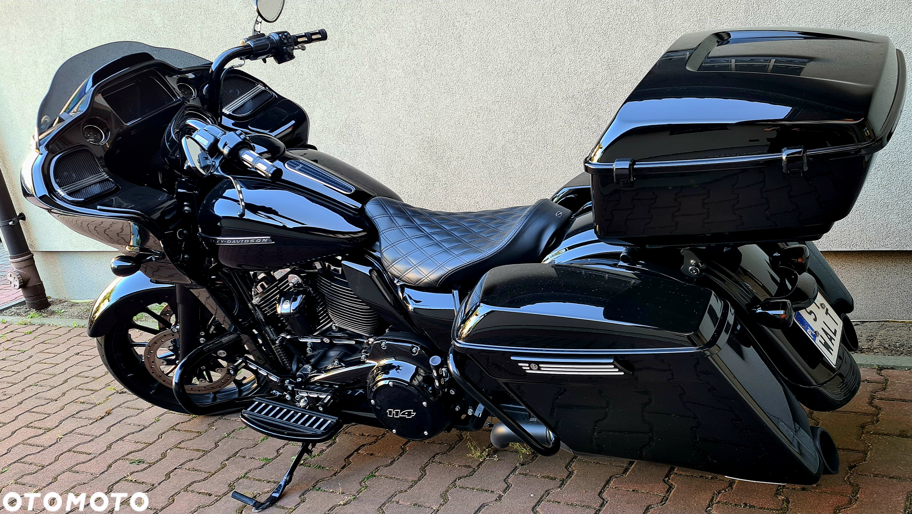 Harley-Davidson Touring Road Glide - 2
