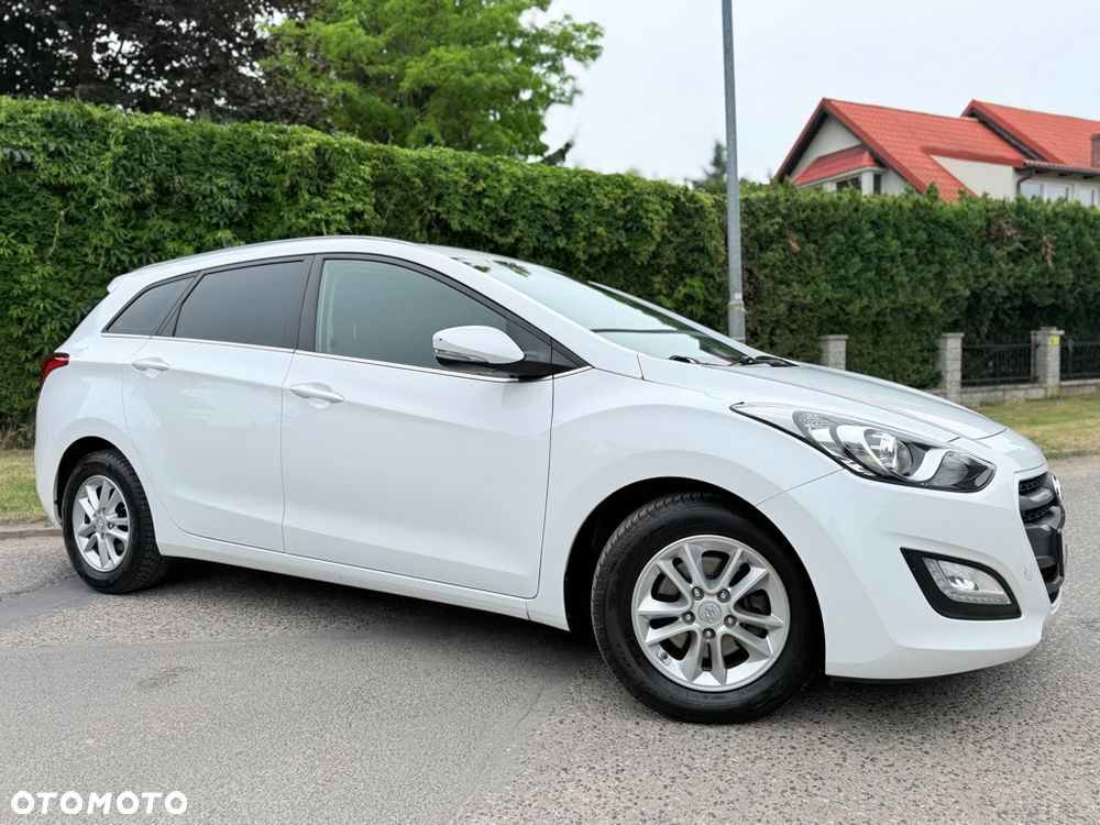 Hyundai i30 1.6 GDI Premium - 11