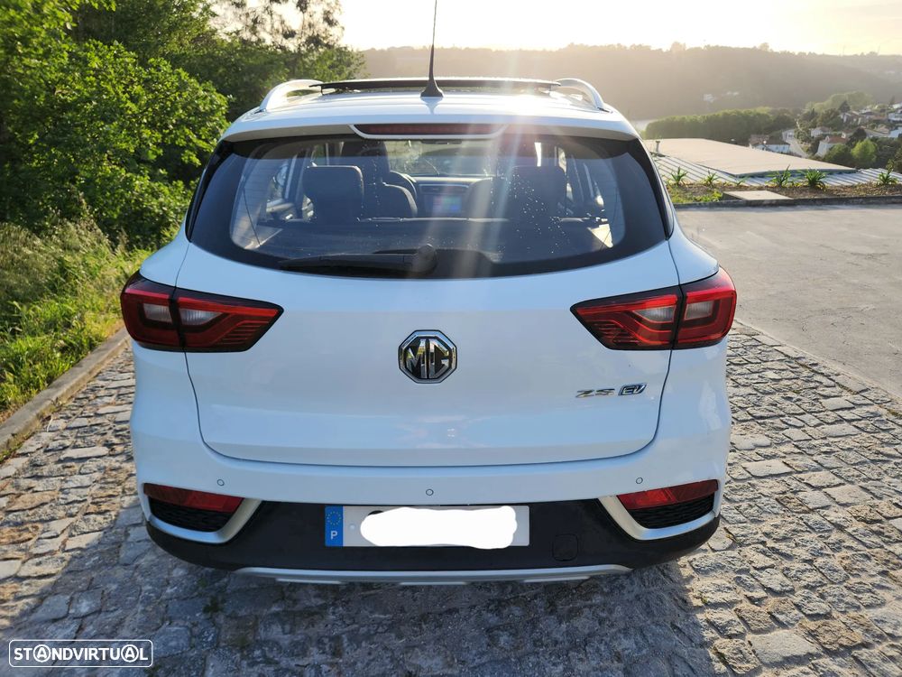 MG ZS EV 44.5 kWh Luxury - 5