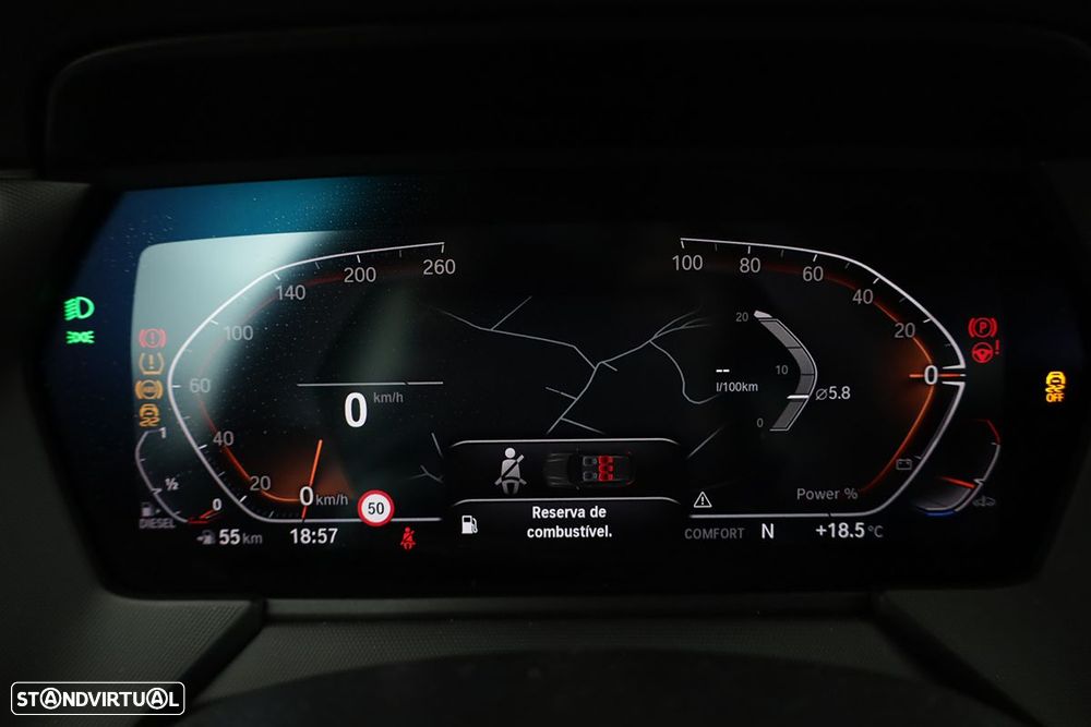 BMW 116 d Pack Desportivo M Auto - 17