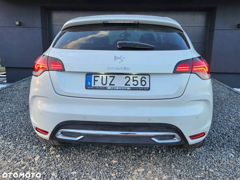 Citroën DS4 HDi 165 SoChic - 23
