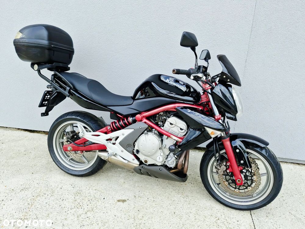 Kawasaki ER - 27