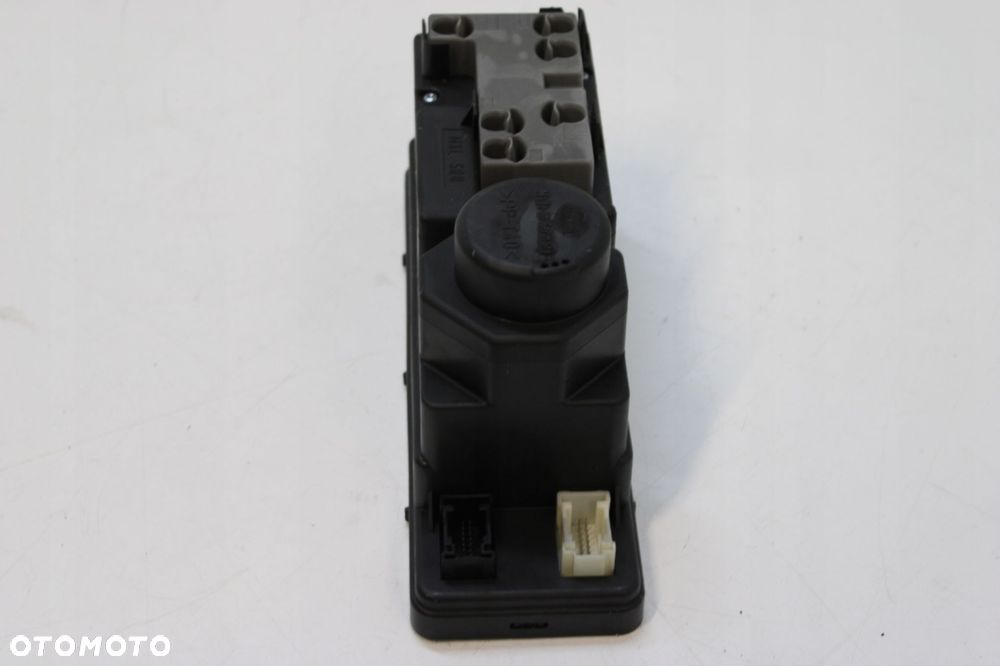 MERCEDES W210 POMPKA ZAMKA CENTRALNEGO 2108002848 - 4