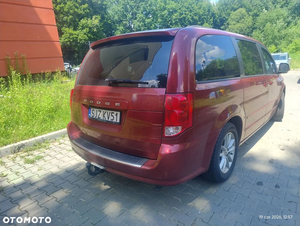 Dodge Caravan - 2