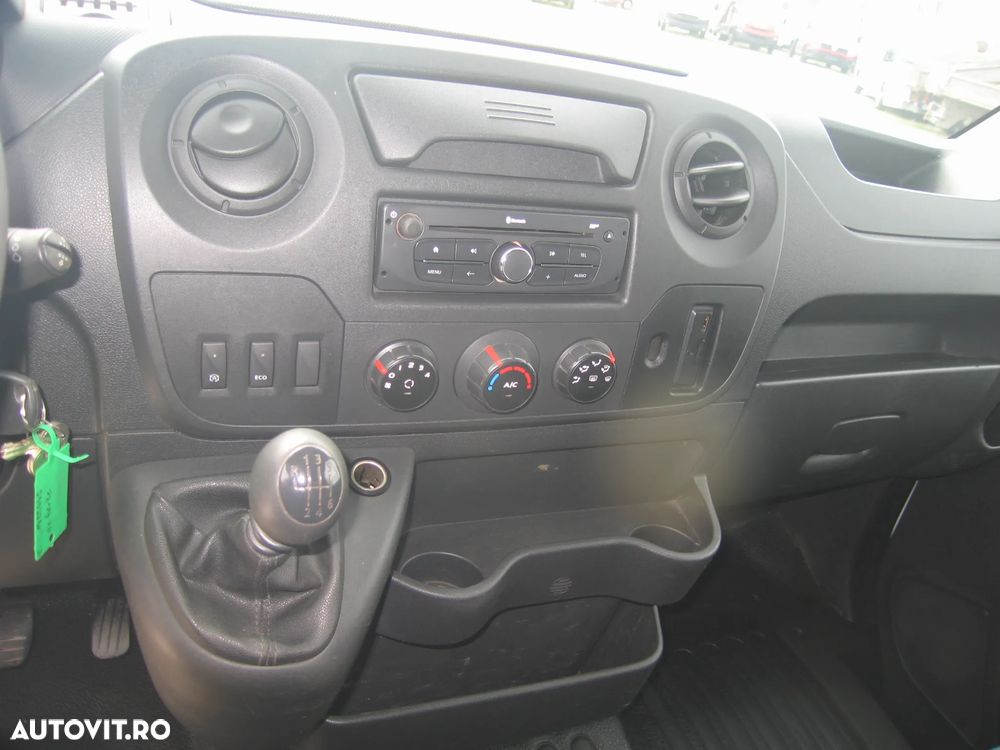 Renault MASTER , 3 LOC. BASCULABILA 3  PARTI , CLIMA . NAVIGATIE . - 11