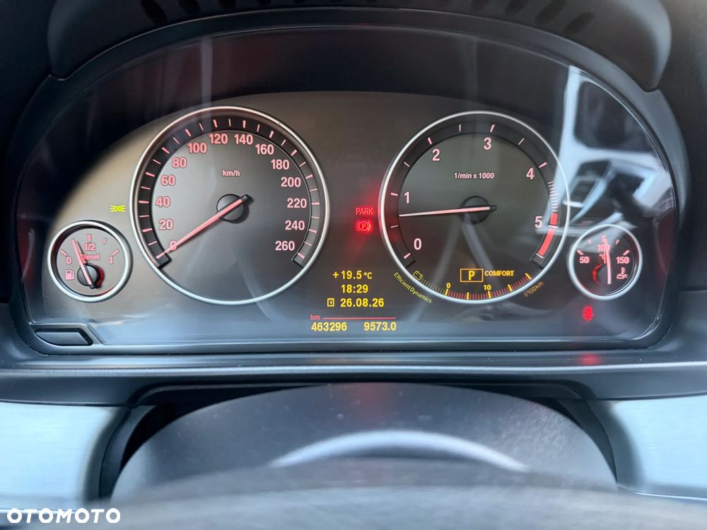 BMW Seria 5 525d - 11