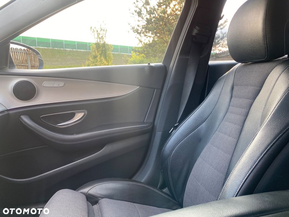 Mercedes-Benz Klasa E 350e 9G-TRONIC Avantgarde - 32