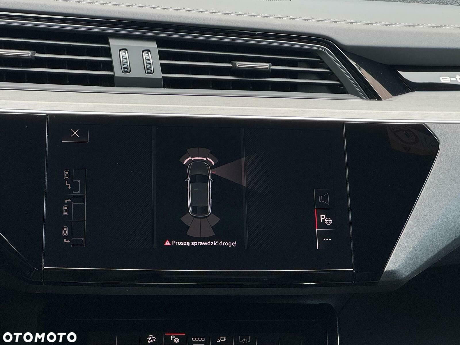 Audi e-tron - 23