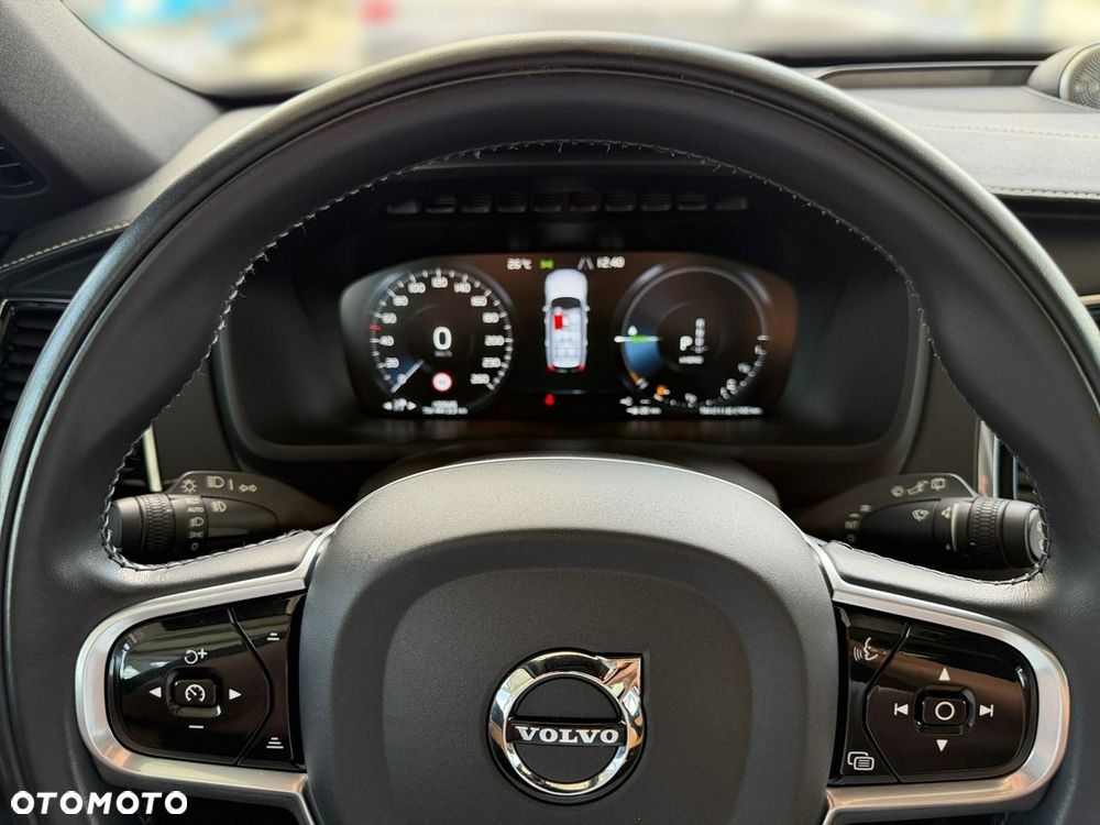 Volvo XC 90 - 18