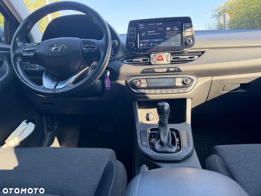Hyundai i30 1.5 T-GDI 48V Comfort DCT - 34